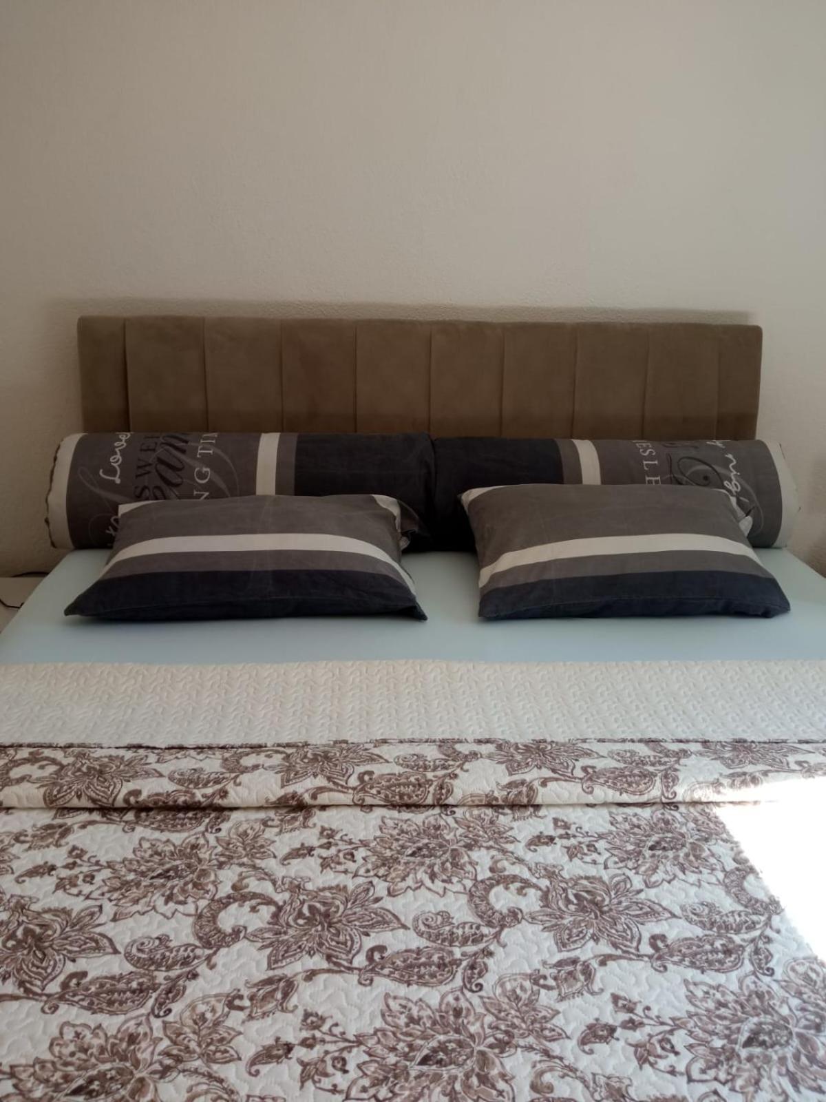 Apartman "Em" Бихач Экстерьер фото