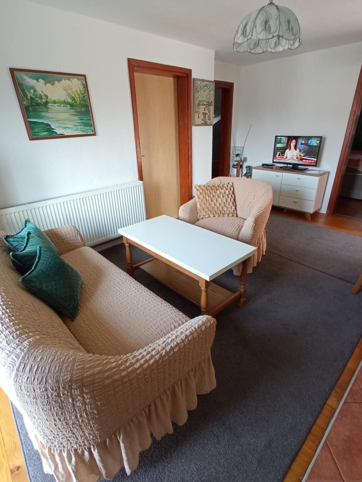 Apartman "Em" Бихач Экстерьер фото